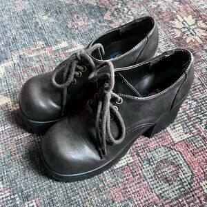 Vintage 90s LEI chunky lace up oxfords